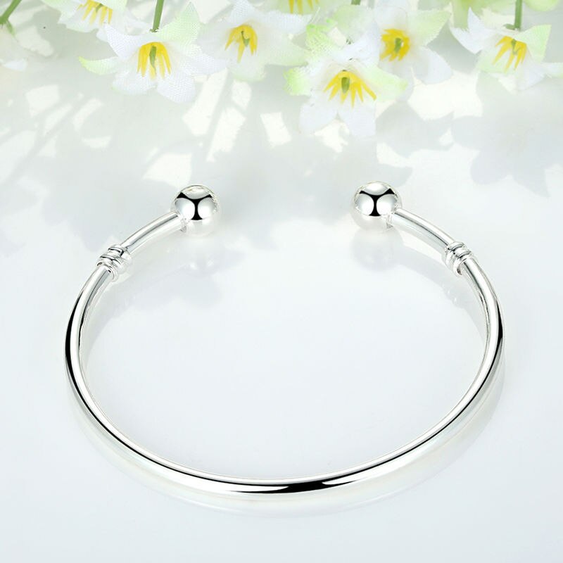 THE BANGLE Metal Charm Bracelet