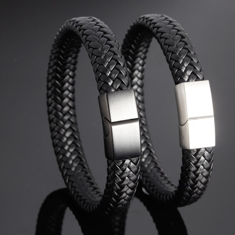 Black Bracelet with Clasp