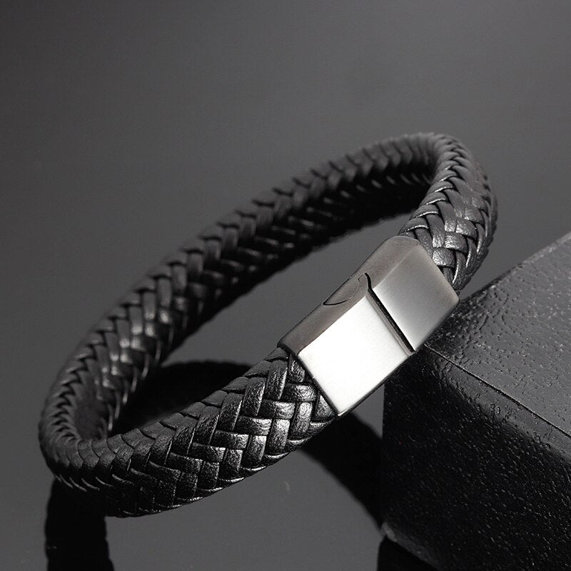 Black Bracelet with Clasp